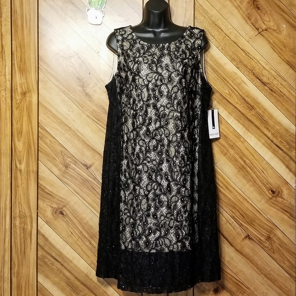 Nine West Sequin Lace Two-Tone Panel Hem - Picture 5 of 12